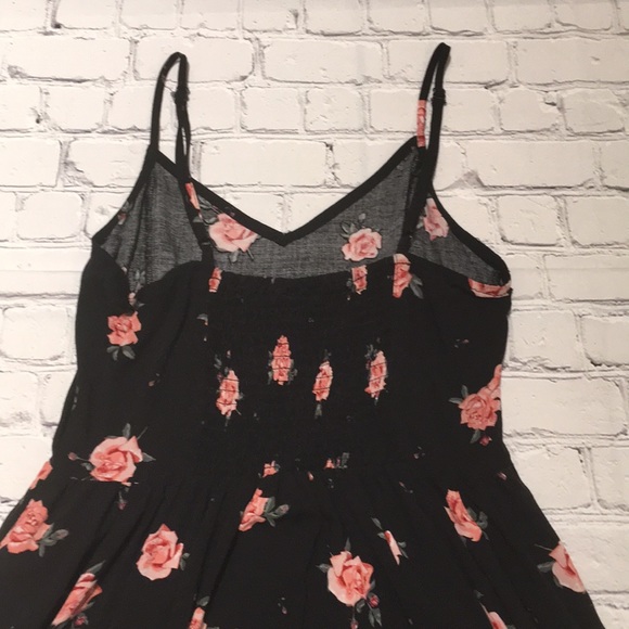 Divided Floral Dress Size 6 - Picture 7 of 10